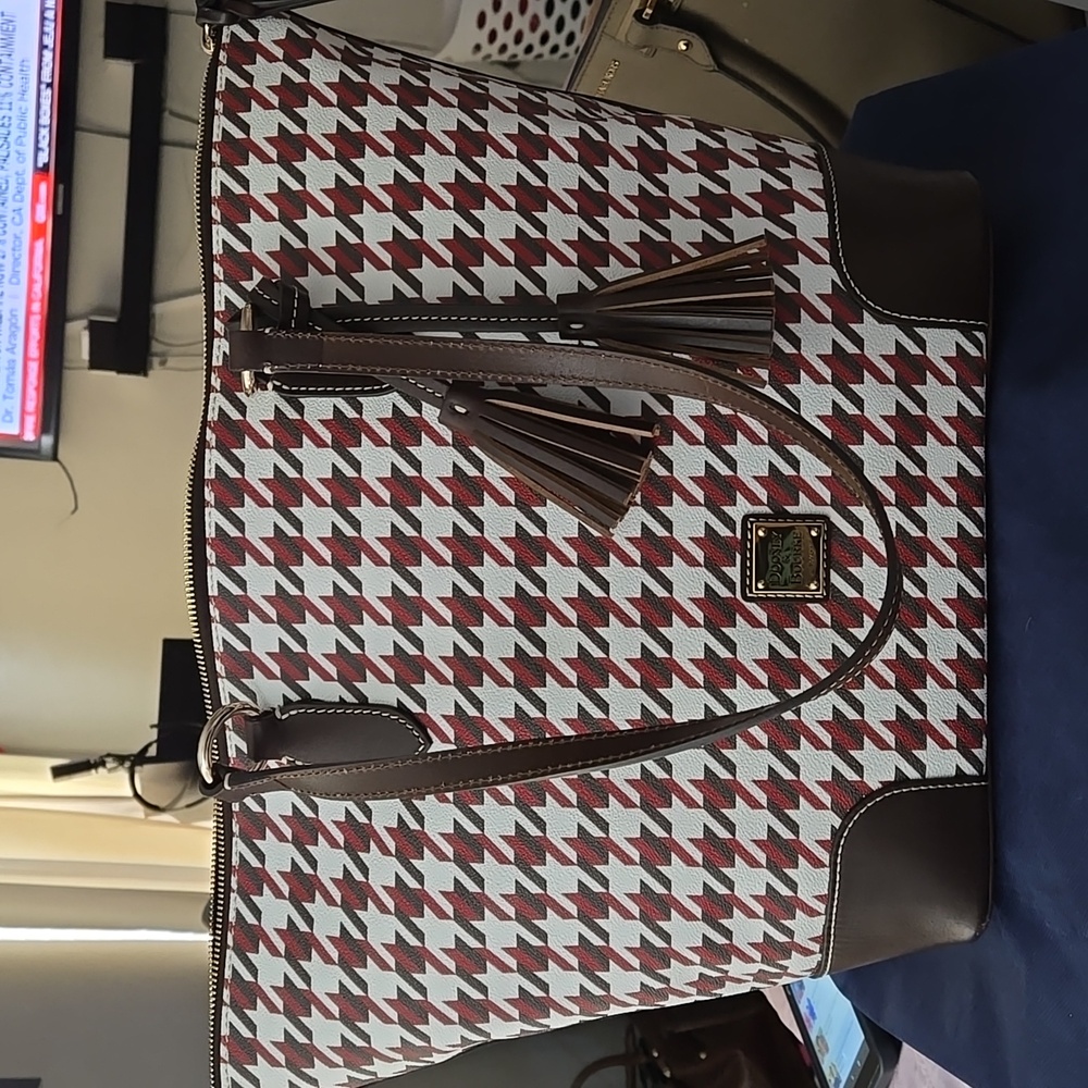 Dooney & Bourke Purse